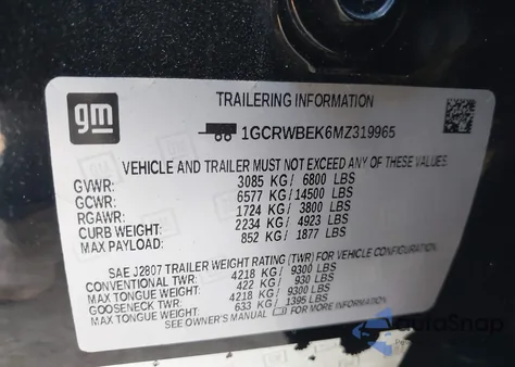 2021 Chevrolet Silverado 1500 2Wd Standard Bed Custom z USA, uszkodzony, nr VIN 1GCRWBEK6MZ319965